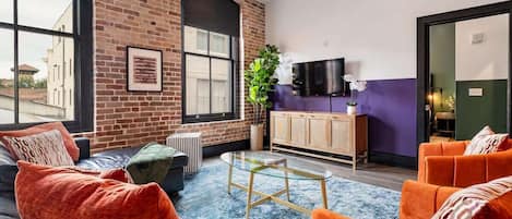 Smart TV, foosball, table tennis