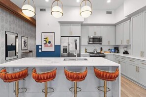 Fridge, microwave, oven, stovetop - Historic + Modern Downtown Hotel (New Orleans)