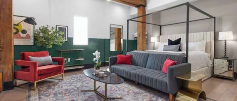 Bügeleisen/Bügelbrett, Reisekinderbett, kostenloses WLAN, Bettwäsche