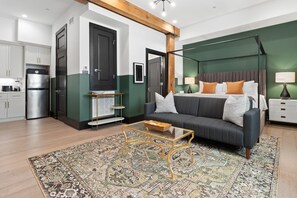 Iron/ironing board, travel cot, free WiFi, bed sheets