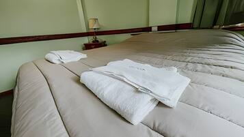 1 habitación y ropa de cama