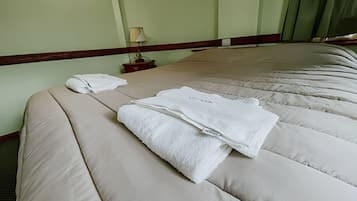 1 habitación y ropa de cama