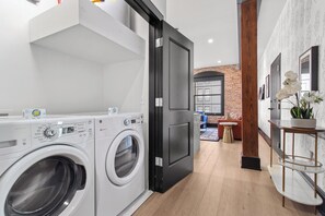 Interior - Stay Near French Quarter – Stylish Suites with Rooftop Amenities! (New Orleans)