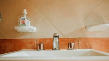 Hair dryer, towels