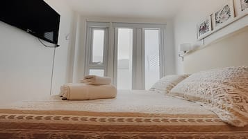 1 bedroom, iron/ironing board, WiFi, bed sheets