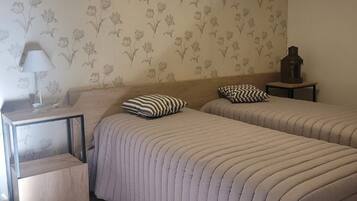 1 habitación, wifi y ropa de cama