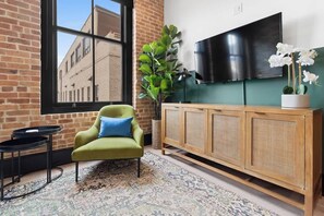 Smart TV, offices