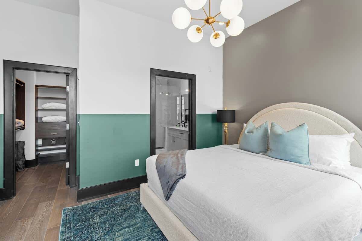 4 habitaciones, tabla de planchar con plancha y wifi gratis 