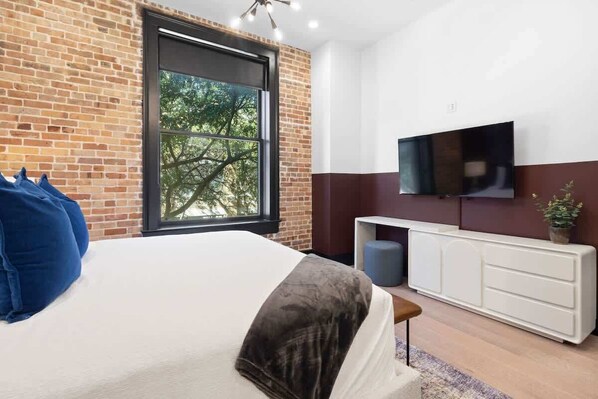 4 habitaciones, tabla de planchar con plancha y wifi gratis 