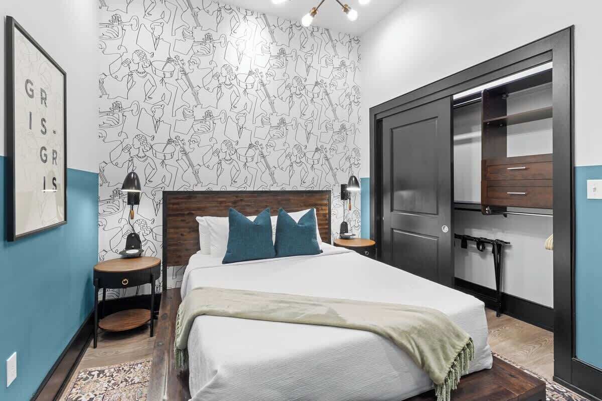 4 habitaciones, tabla de planchar con plancha y wifi gratis 