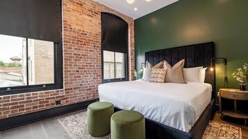 4 habitaciones, tabla de planchar con plancha y cuna de viaje