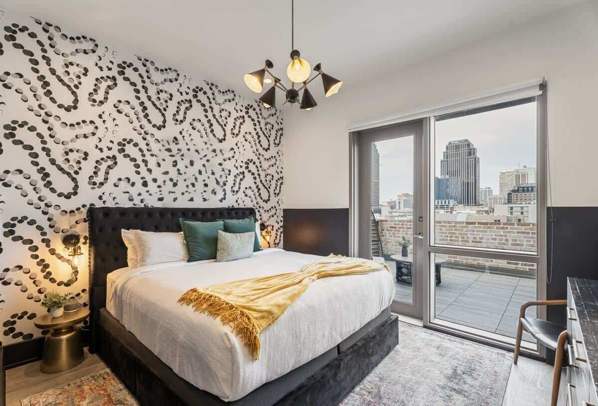 2 bedrooms, iron/ironing board, free WiFi, bed sheets