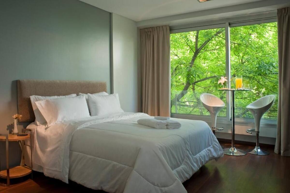 Appartement Supérieur, balcon, vue ville | 1 chambre, coffres-forts dans les chambres, Wi-Fi gratuit