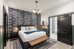 3 bedrooms, iron/ironing board, travel cot, free WiFi