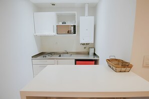 Refrigerador, utensilios de cocina