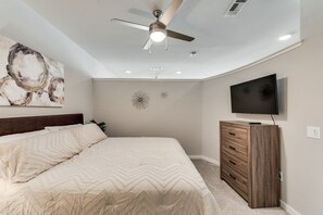 1 habitación, escritorio, tabla de planchar con plancha y wifi gratis