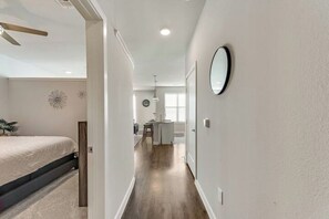 1 bedroom, desk, iron/ironing board, free WiFi