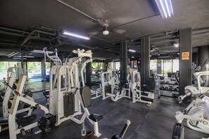 Fitness facility - Chic Studio w/ Rooftop Pool & Gym in Tulum (Tulum)