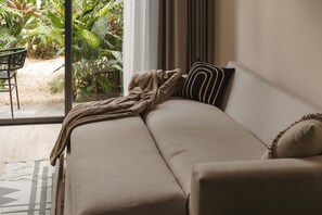 تلفزيون، مكتب