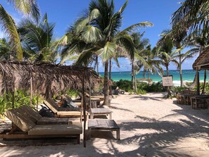 Beach - Modern Studio w/ Rooftop Pool in Tulum Downtown (Tulum)