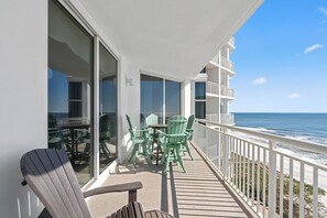 Property grounds - Oceanfront, Resort Amenities | Palacio 906 | My Beach Getaways (Pensacola)