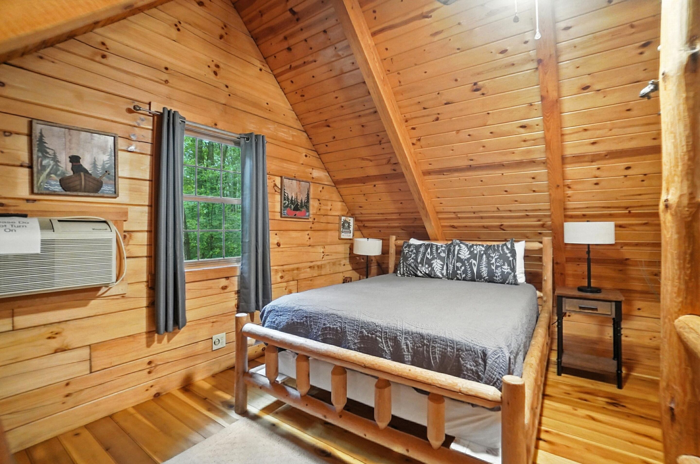 1 slaapkamer, een bureau, een strijkplank/strijkijzer, wifi