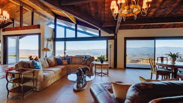 TV connectée, cheminée