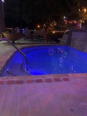 Kolam renang outdoor