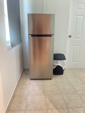 Studio – comfort, 1 soverom | Eget kjøkken | Kjøleskap, mikrobølgeovn, ovn og kokeplater