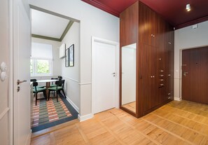 Dining - Hala Mirowska Spacious Apartment (Warszawa)