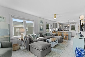 Smart-tv, videospelletjes, een dvd-speler en een filmbibliotheek