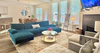 Modern home with upgrades a quiet neighborhood - 4 bedroom with flex space.