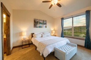 Maison Deluxe | 4 chambres, espace de travail pour ordinateurs portables