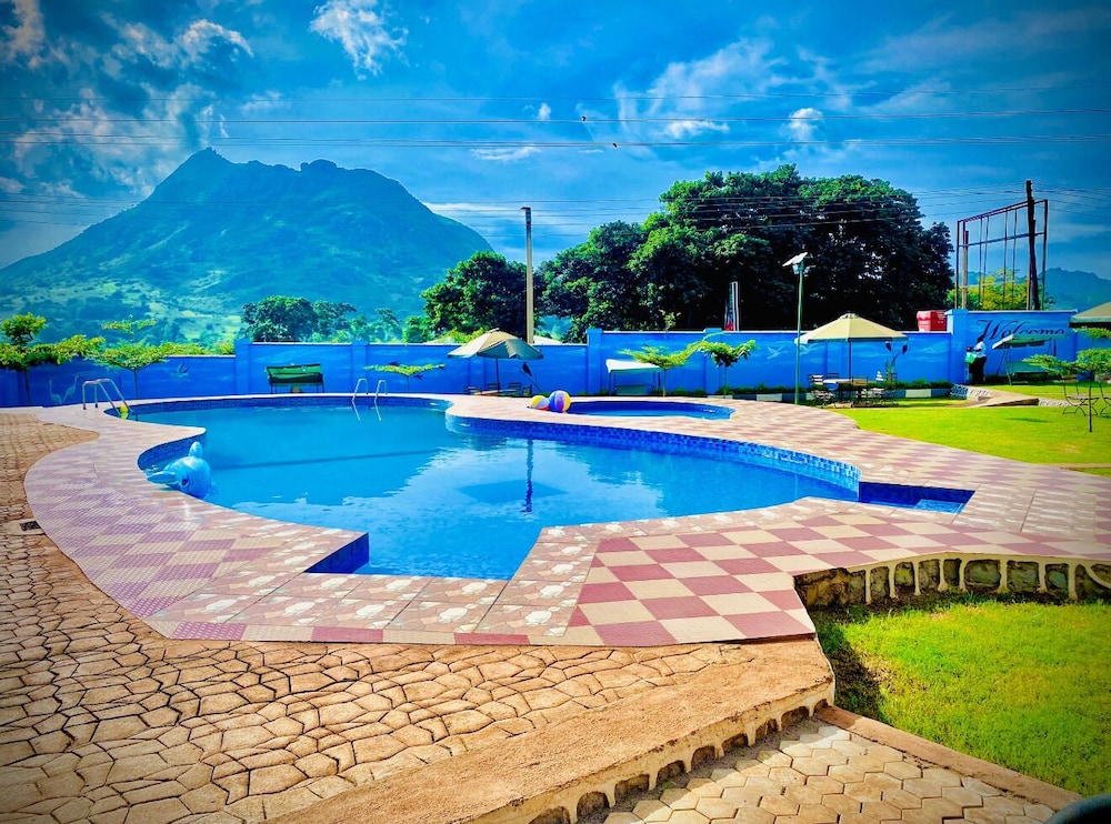 4 Star Hotels