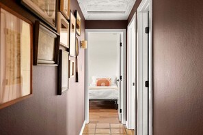 3 bedrooms, desk, free WiFi, bed sheets