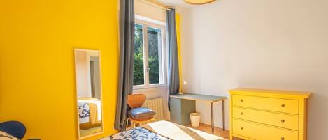 2 chambres, fer et planche à repasser, Wi-Fi, draps fournis