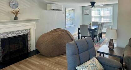 Charming 2-bedroom apartment with AC, WiFi in tranquil Drexel Hill