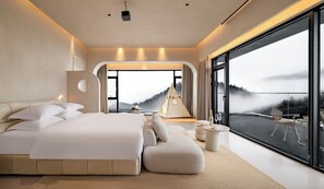 Chambre Double Supérieure, 1 très grand lit, salle de bains privée, vue montagne