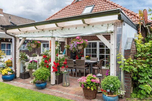Ferienwohnung Haus Helene" mit gemeinsamer Terrasse, Gemeinschaftsgarten und Wi-Fi