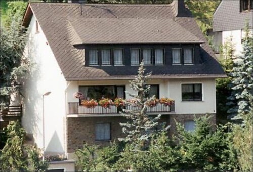 Gästehaus Karbach-Ferienwohnung Schönburg mit Rheinhöhenblick