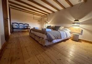 4 dormitorios, wifi gratis, ropa de cama