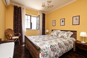 2 slaapkamers, een strijkplank/strijkijzer, gratis wifi, beddengoed