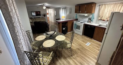 beautiful 2bedroom 2 bath mobile home with all comfort to make you feel it home