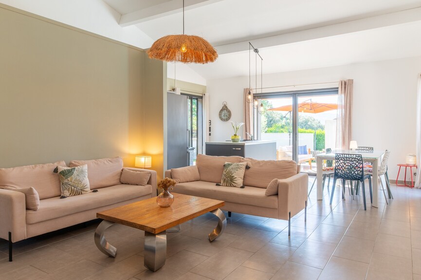 Casa Vacanze 'Villabergerie En Pierre Du Pays' Con Piscina Privata, Wi-fi E Aria Condizionata - Oletta
