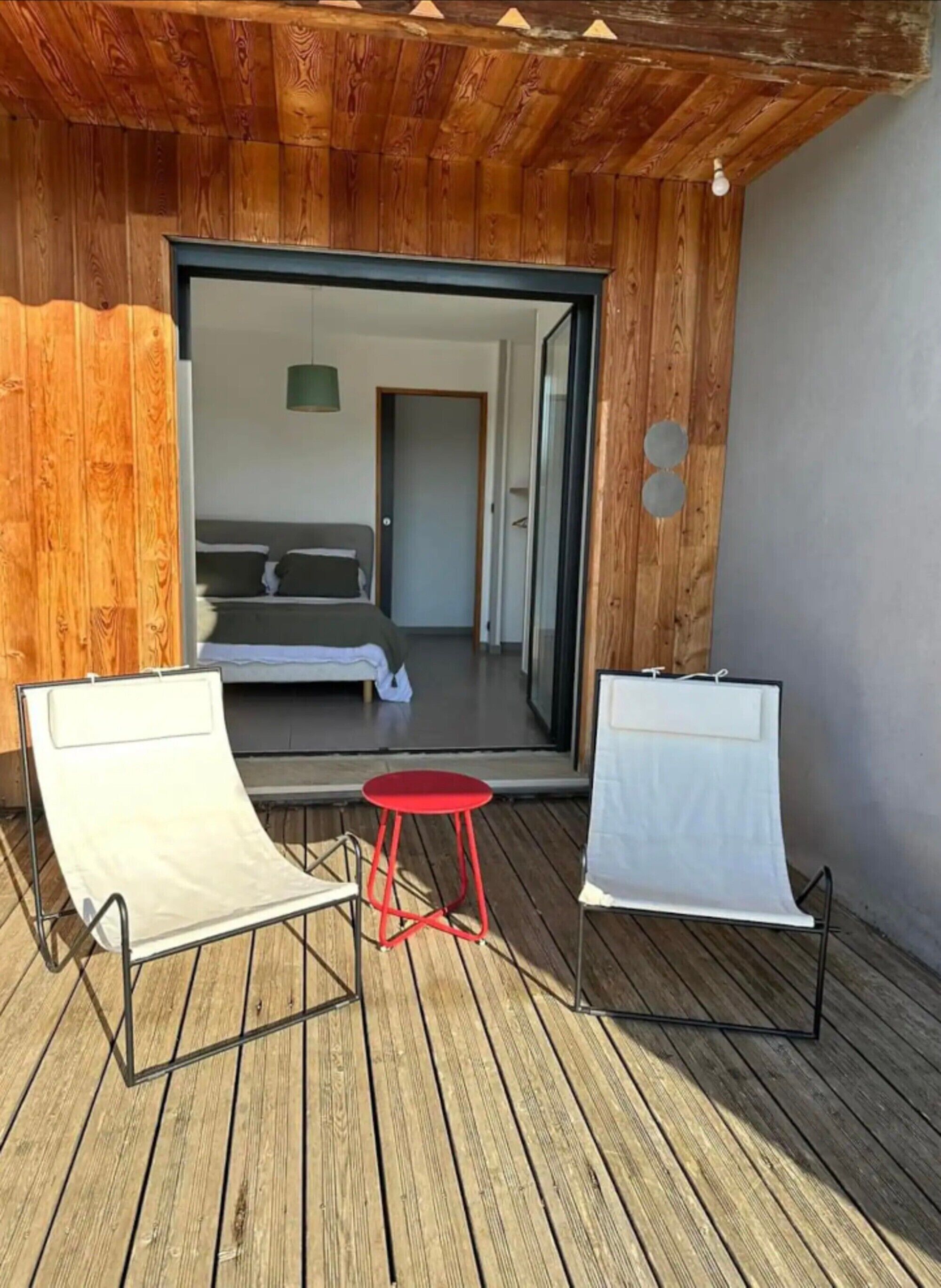 4 habitaciones, tabla de planchar con plancha y wifi gratis 