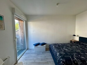 1 makuuhuone, silitysrauta/-lauta, ilmainen Wi-Fi, vuodevaatteet