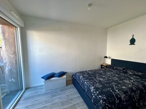 1 Schlafzimmer, Bügeleisen/Bügelbrett, kostenloses WLAN, Bettwäsche