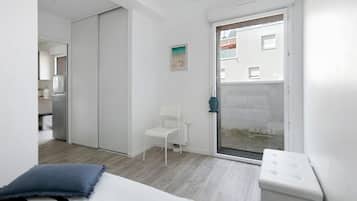 1 bedroom, iron/ironing board, free WiFi, bed sheets