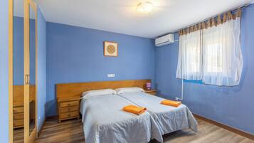 10 slaapkamers, een strijkplank/strijkijzer, gratis wifi, beddengoed