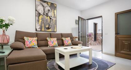 Vacation Home 'Los Abuelos 2 Icod' with Mountain View, Shared Terrace and Wi-Fi